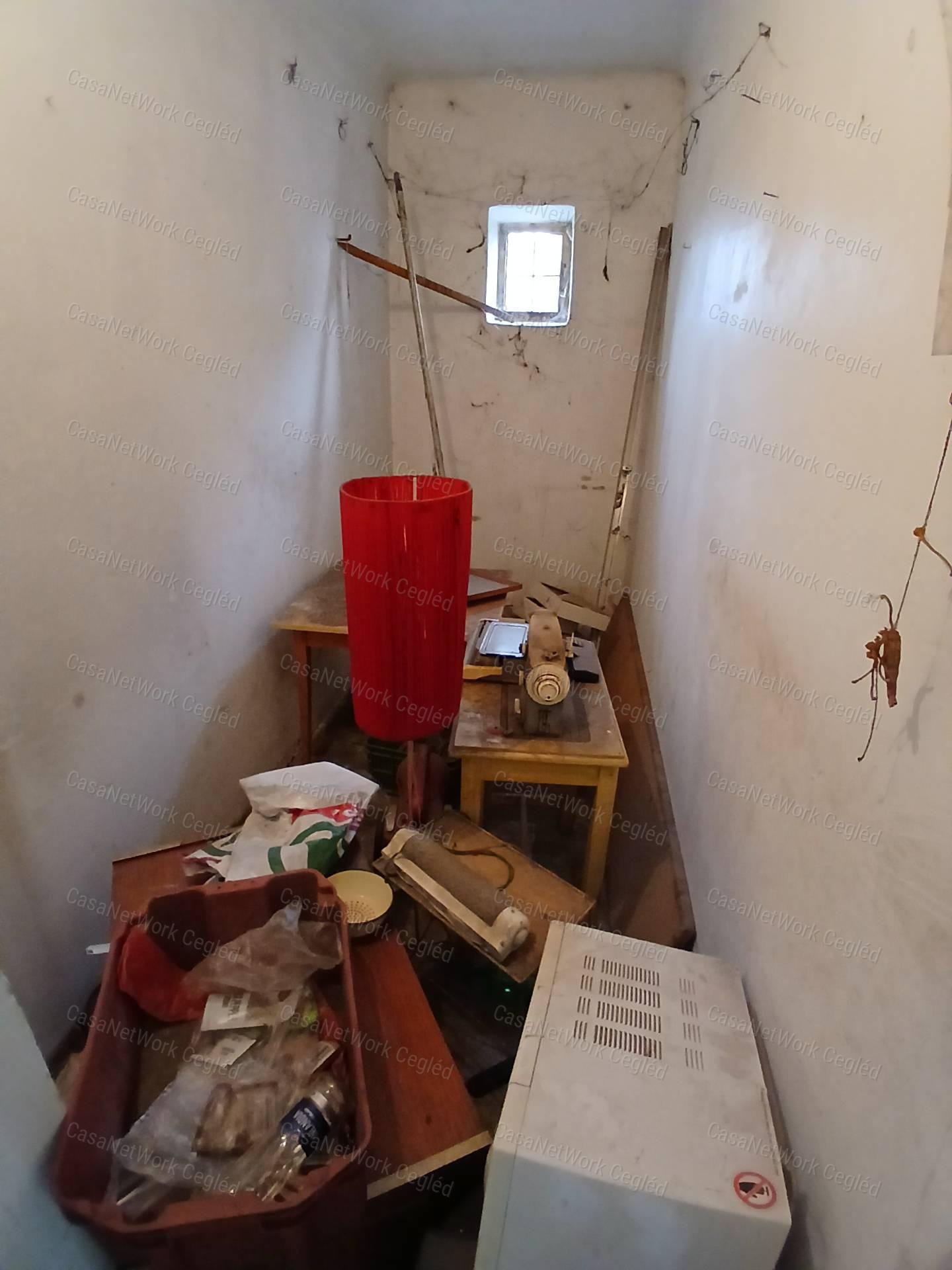 Eladó Ceglédi 69 m2 Családi Ház.
