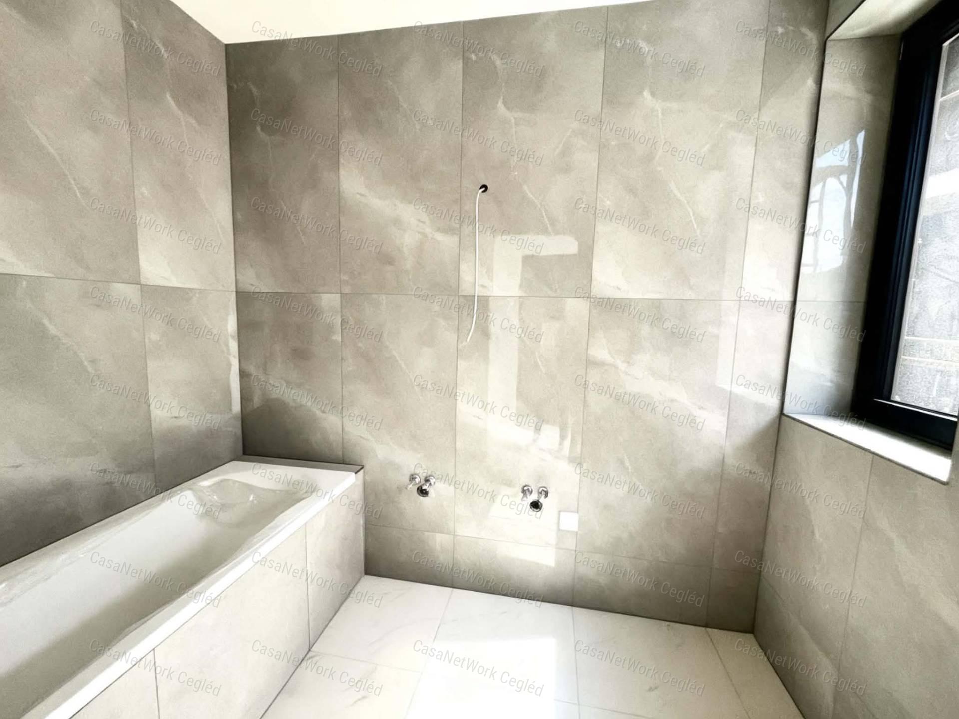 Szolnok belvárosában exkluzív lakások 34-108 nm-ig eladók!