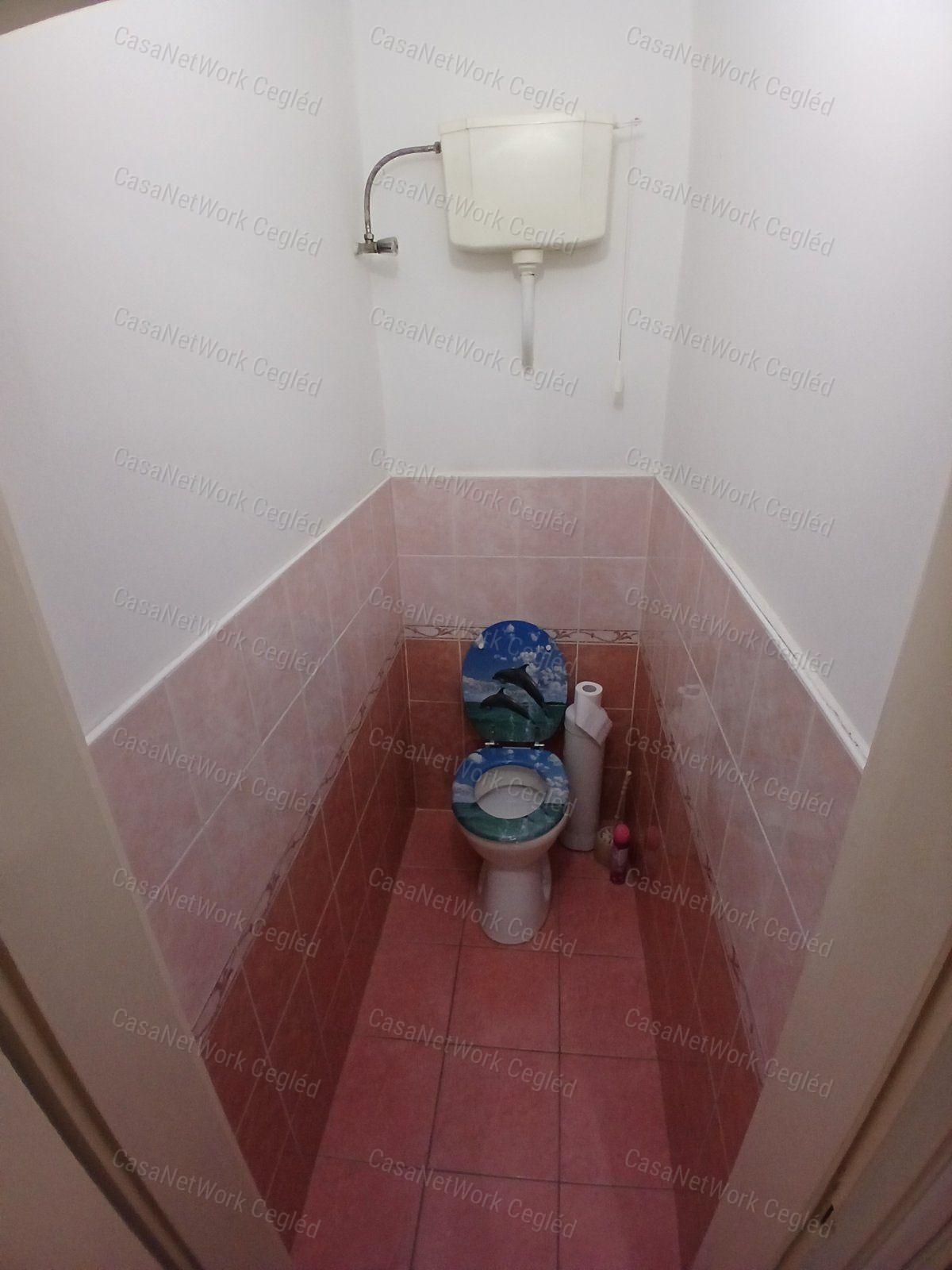 Eladó Tápiószelei 80 m2-s Családi Ház
