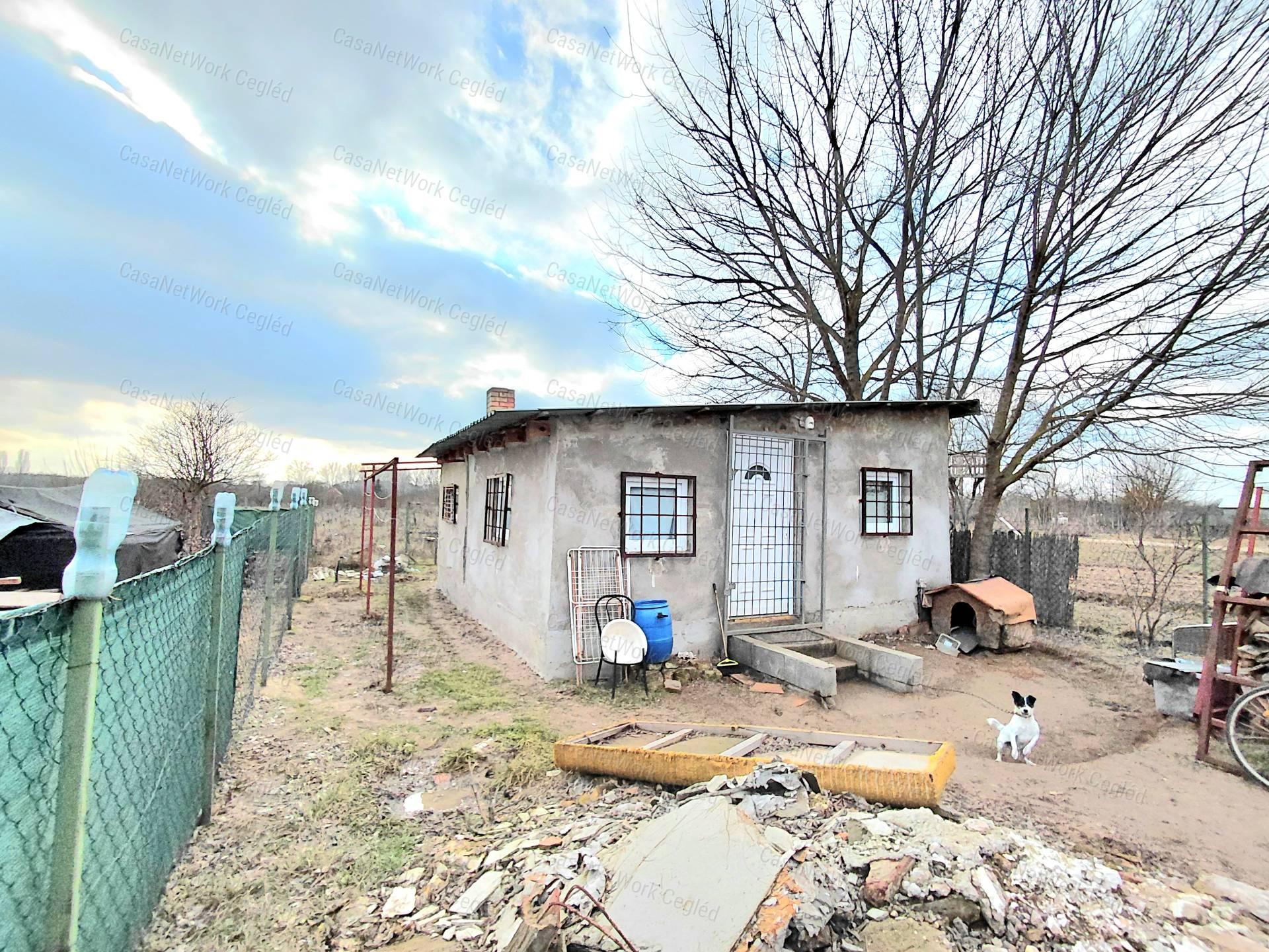 Eladó Zártkert Pilisen