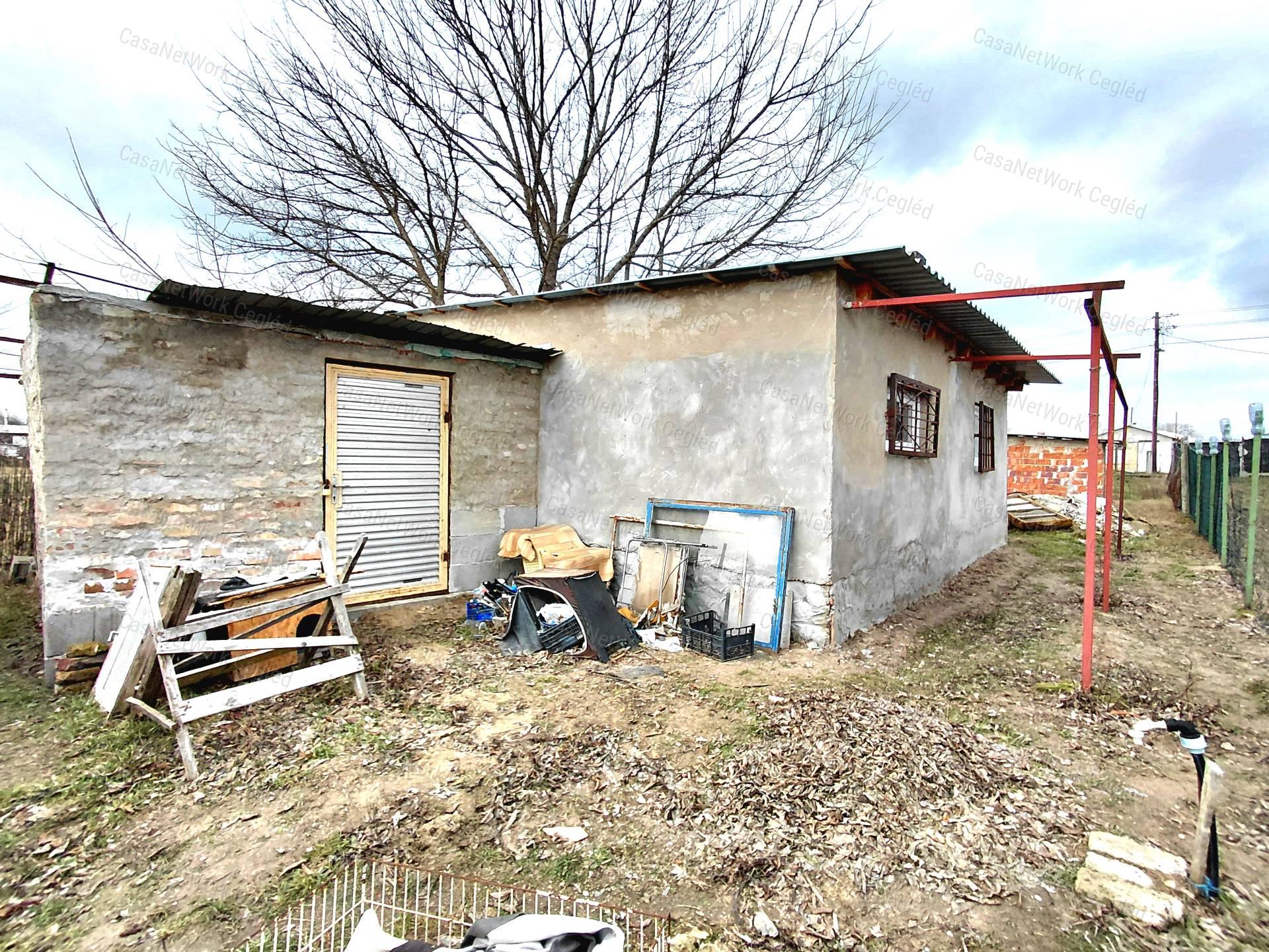 Eladó Zártkert Pilisen