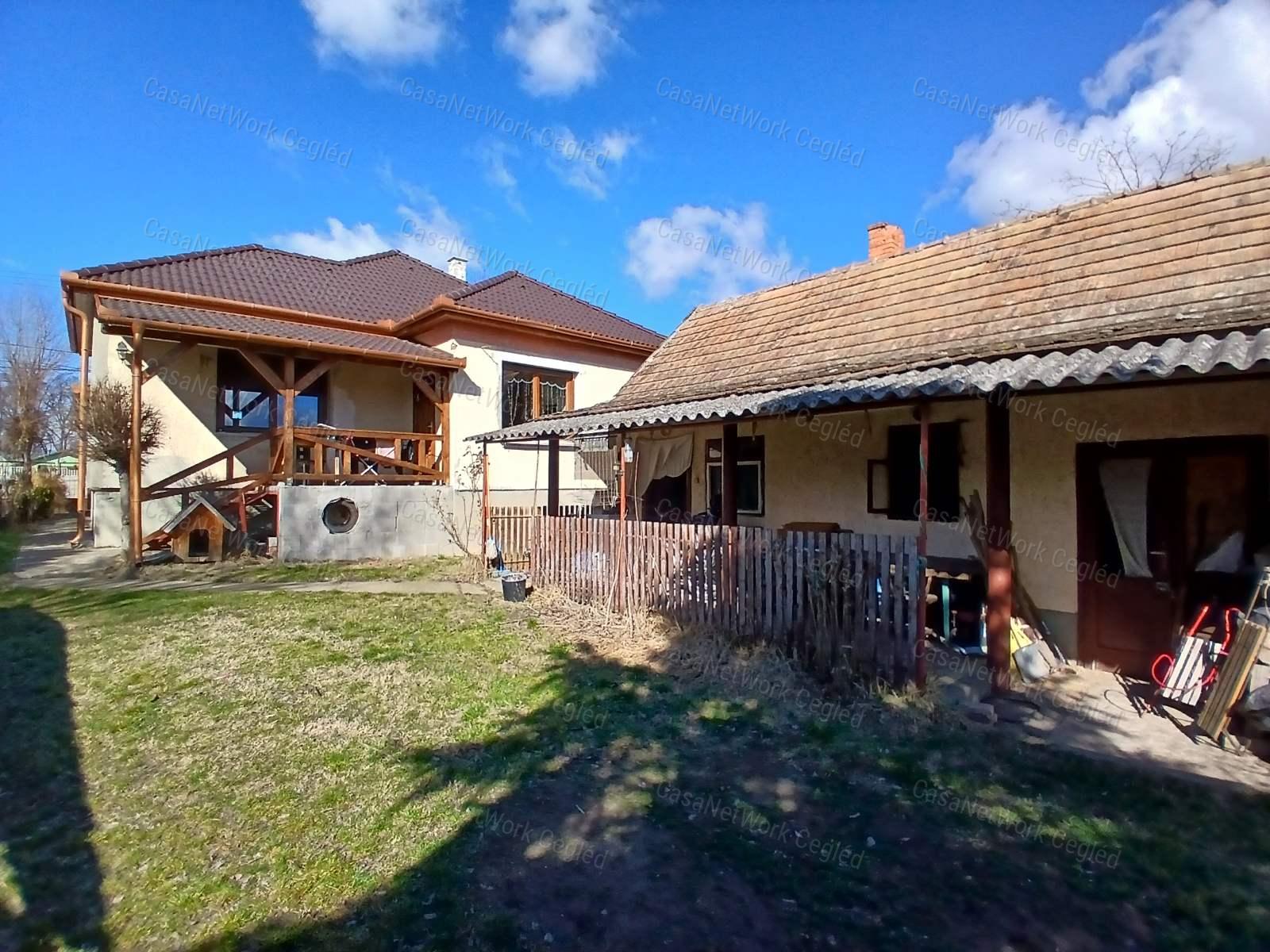 Eladó FARMOS ( Pest megye ) 90 m2 Családi Ház