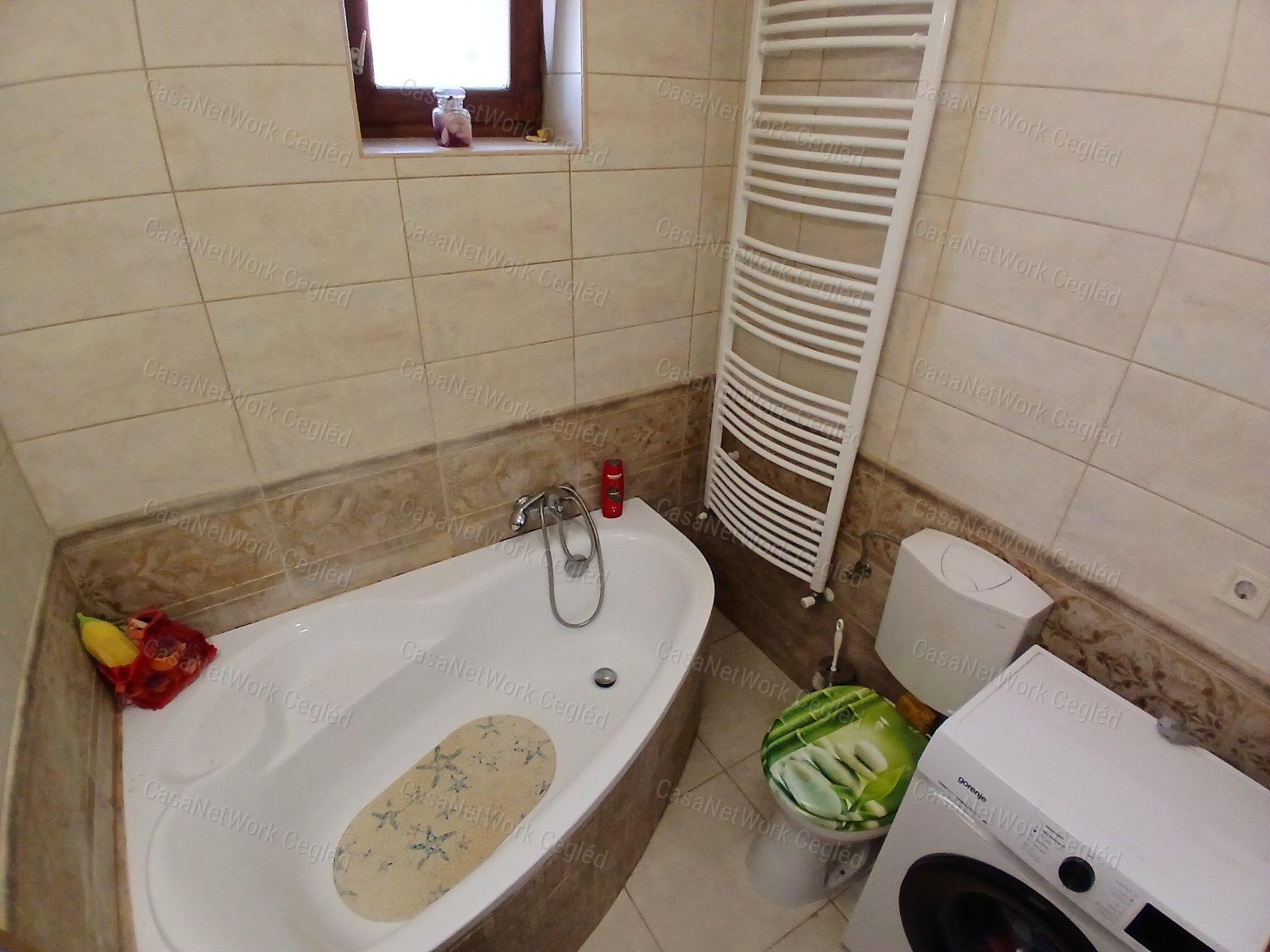 Eladó FARMOS ( Pest megye ) 90 m2 Családi Ház