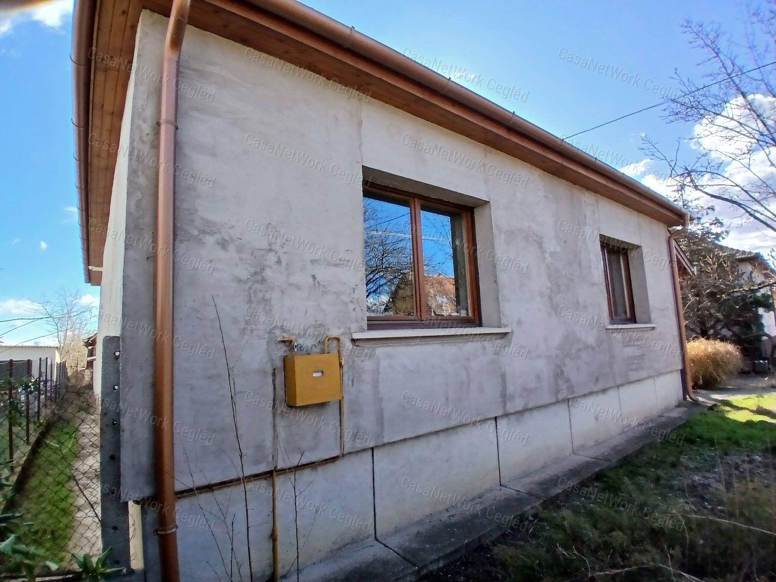 Eladó FARMOS ( Pest megye ) 90 m2 Családi Ház
