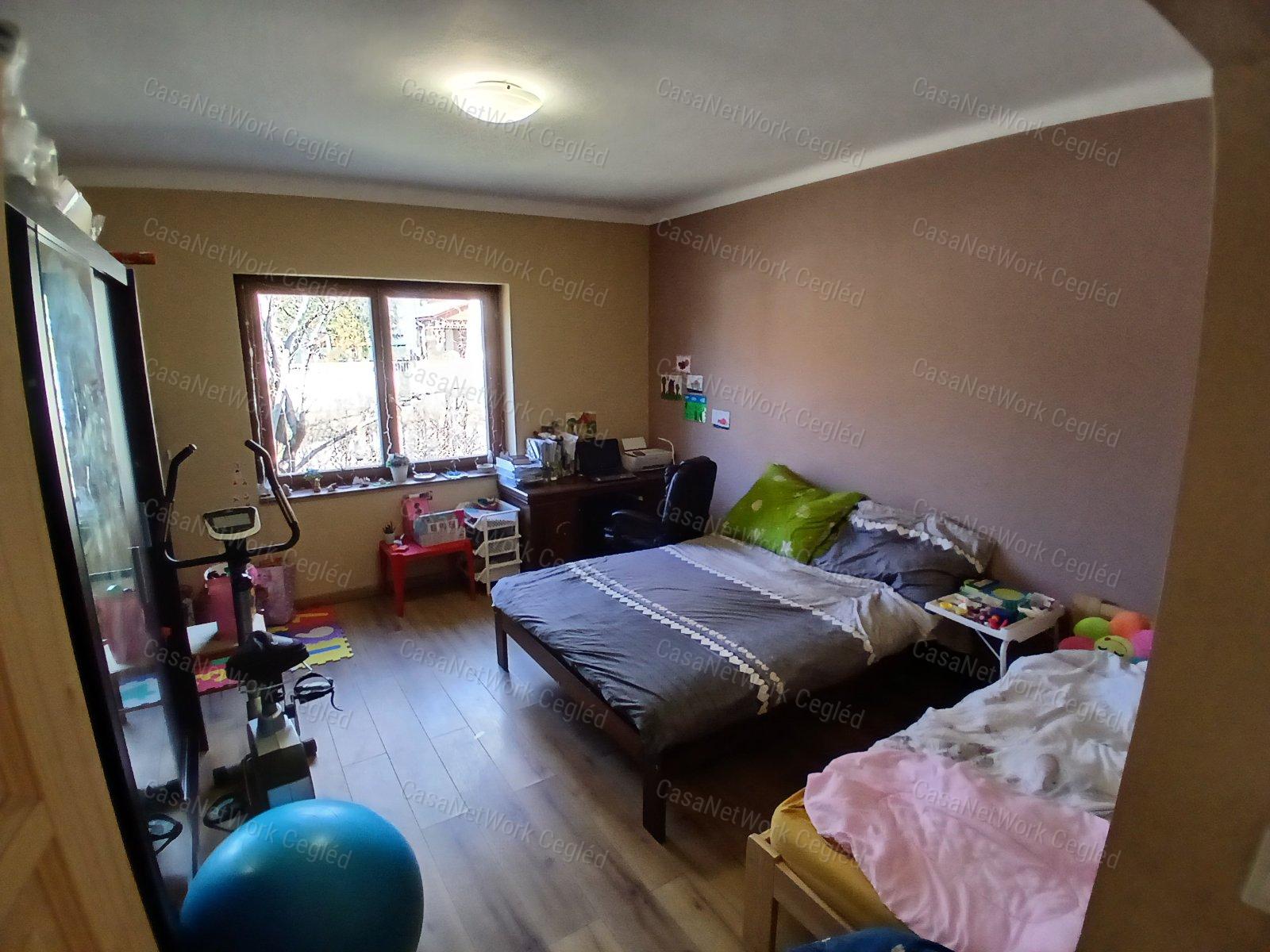 Eladó FARMOS ( Pest megye ) 90 m2 Családi Ház