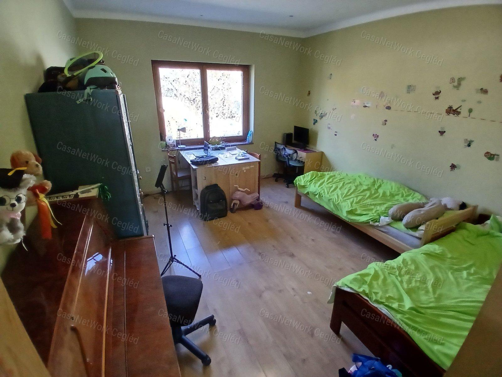 Eladó FARMOS ( Pest megye ) 90 m2 Családi Ház