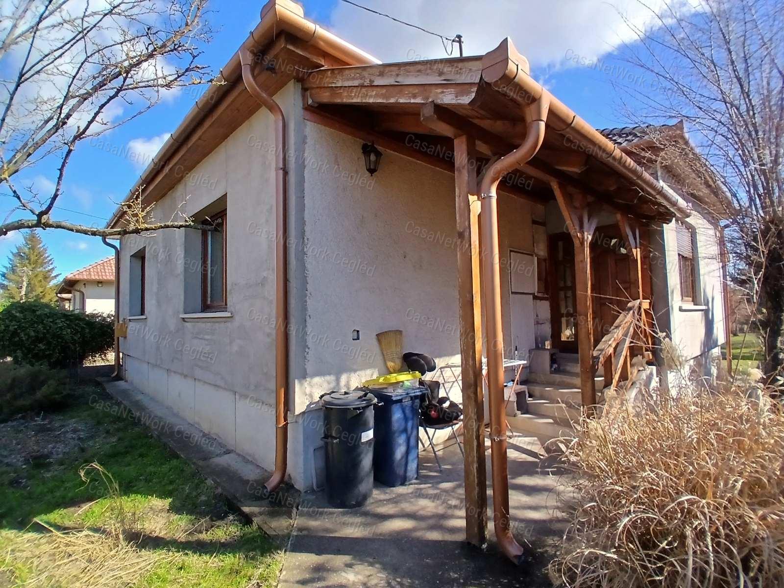 Eladó FARMOS ( Pest megye ) 90 m2 Családi Ház