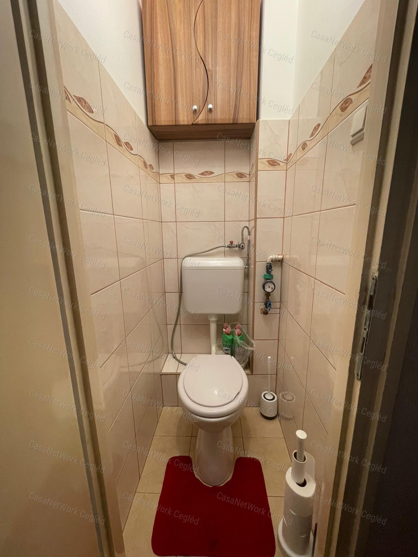 Eladó Cegléd szívében 70 m2 Téglalakás