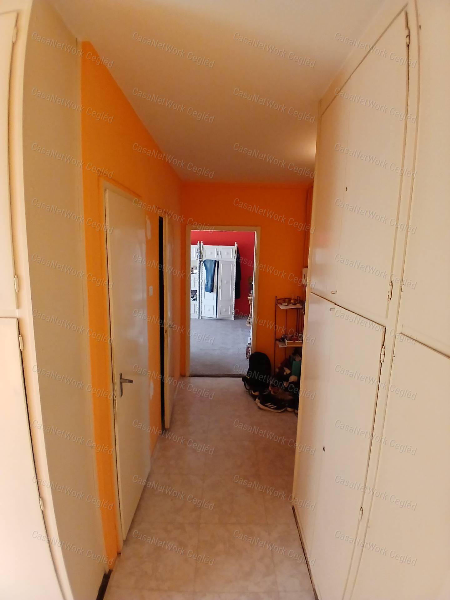 Eladó Ceglédi 55 m2 Panel Lakás.