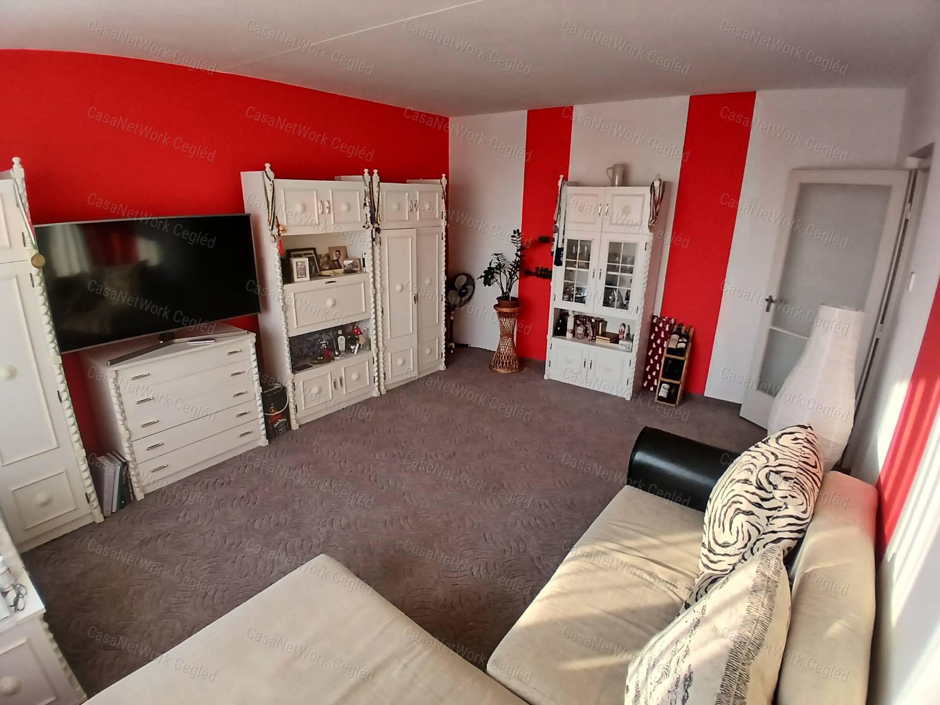 Eladó Ceglédi 55 m2 Panel Lakás.