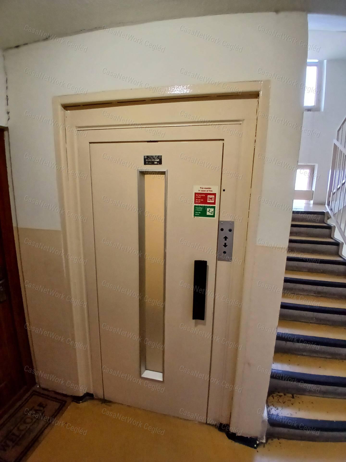 Eladó Ceglédi 55 m2 Panel Lakás.