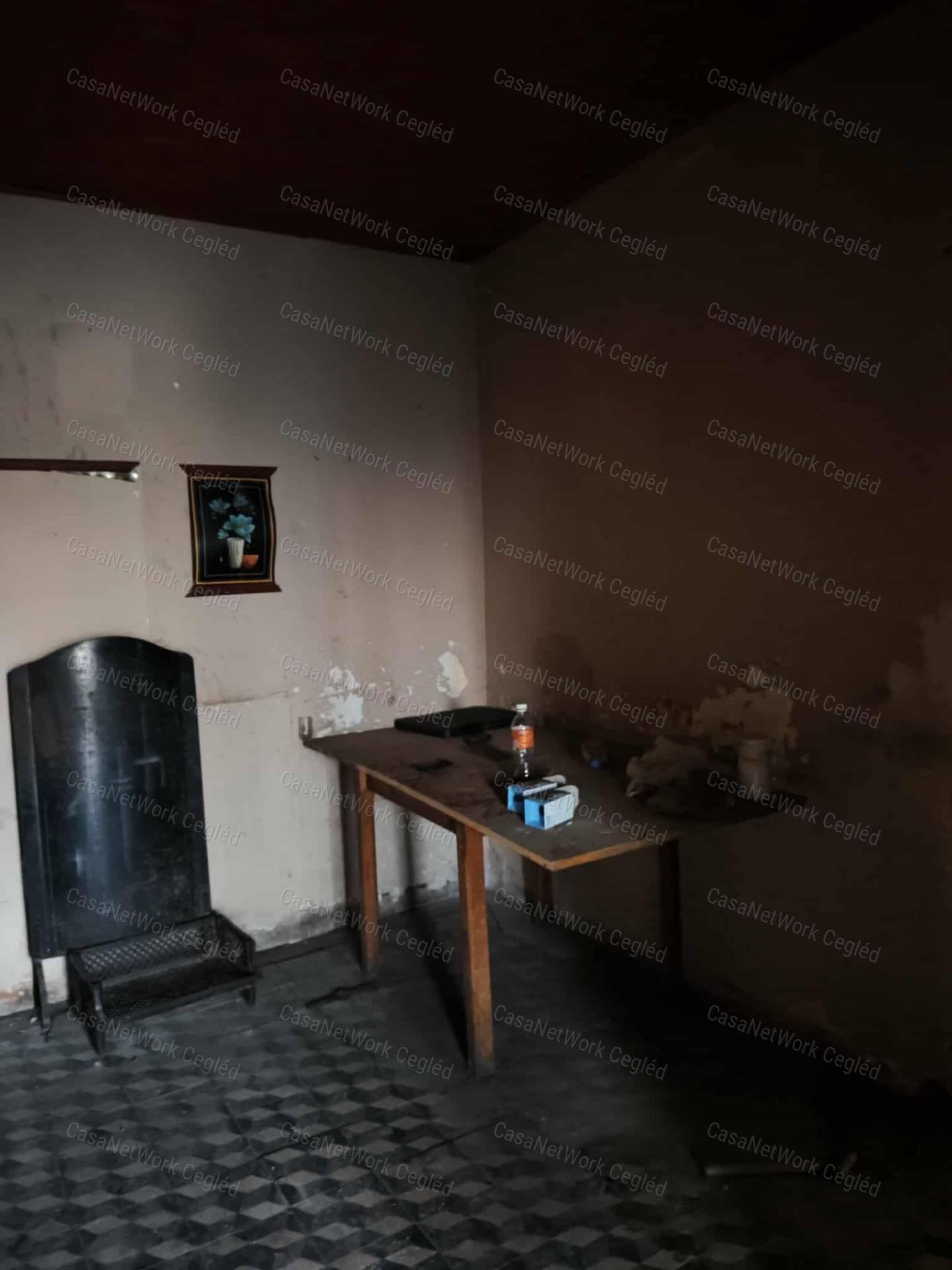 Eladó Tanya Tápiószele felújításra szoruló