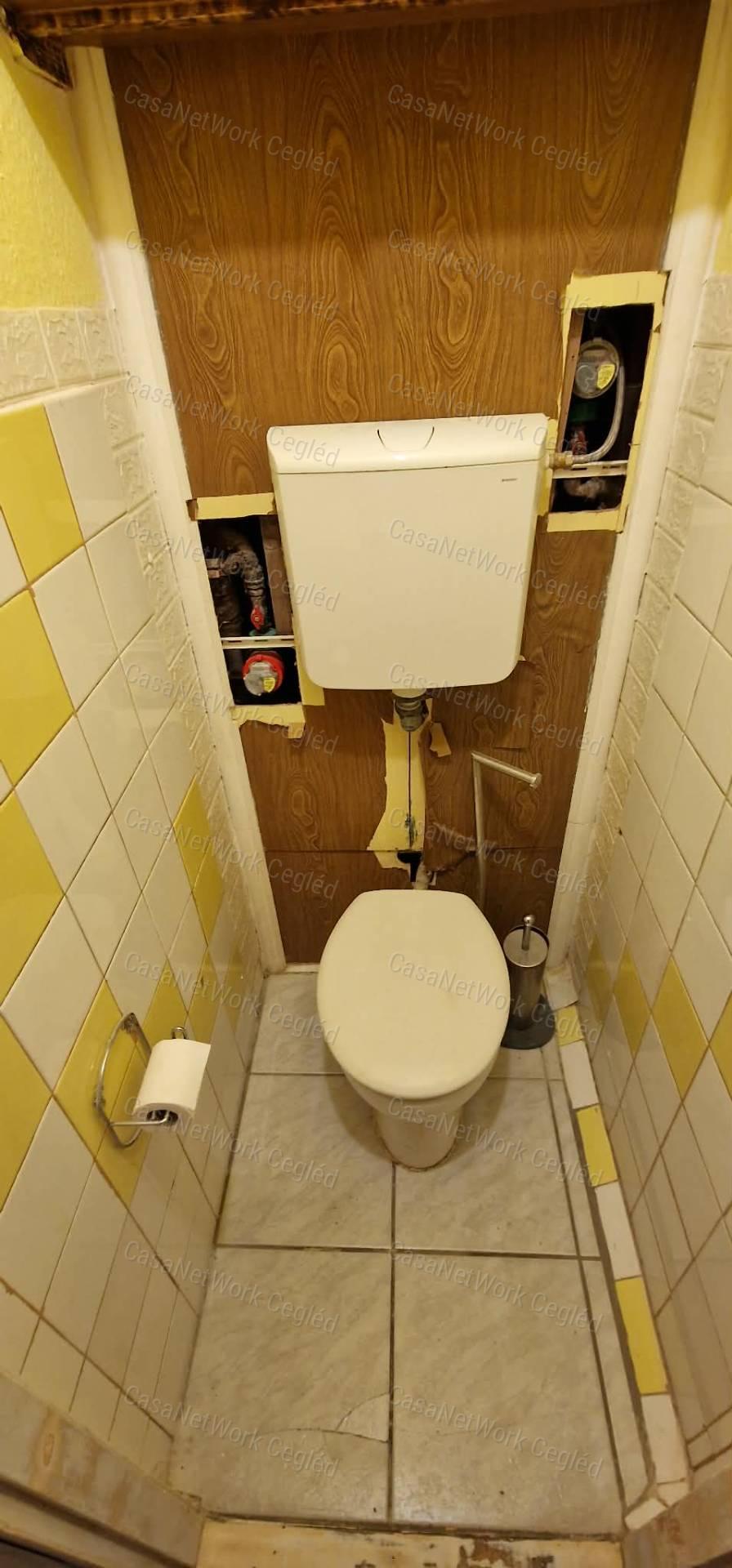 Eladó felújítandó panel lakás