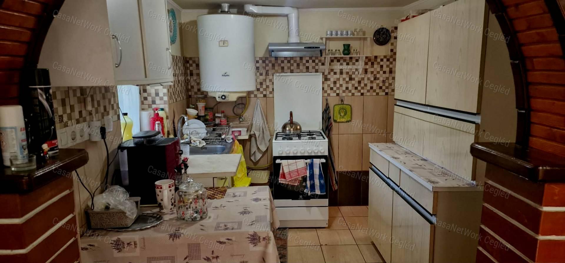 Eladó házrész Cegléden, Bajcsy-Zsilinszky út közelében