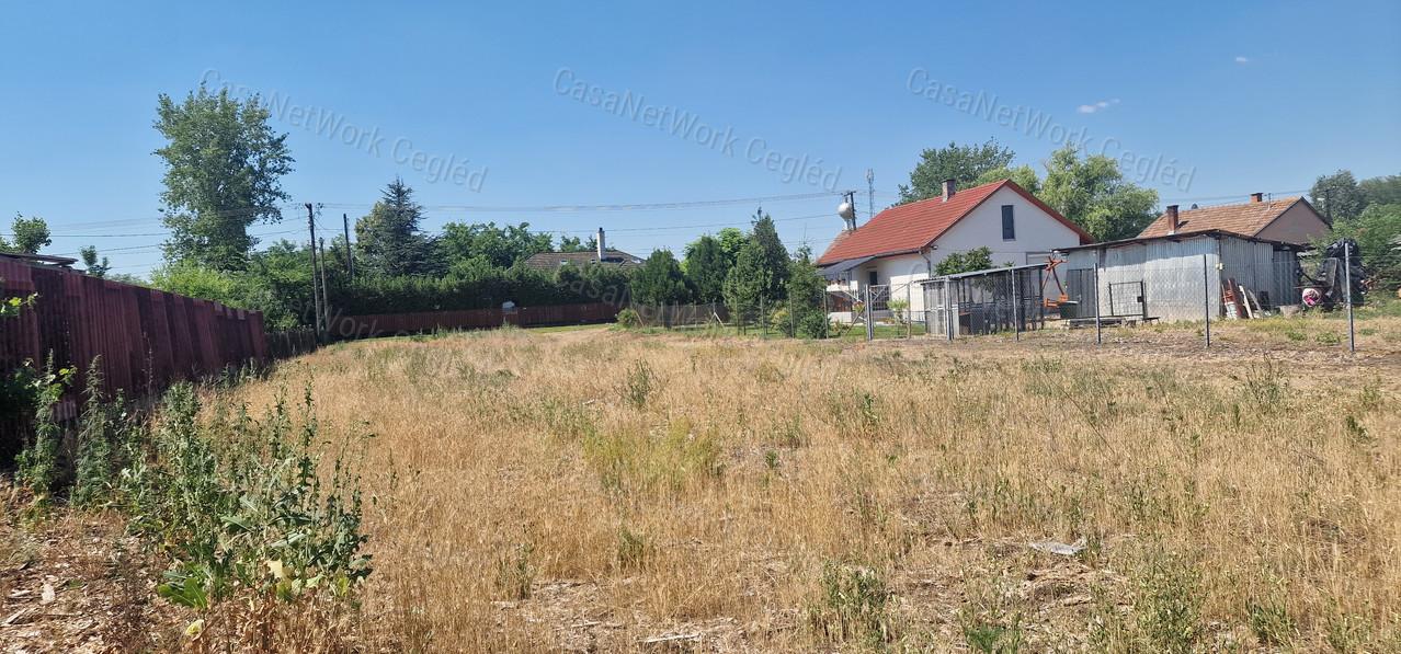 Eladó építési telek Csemő csendes részén – 909 m²