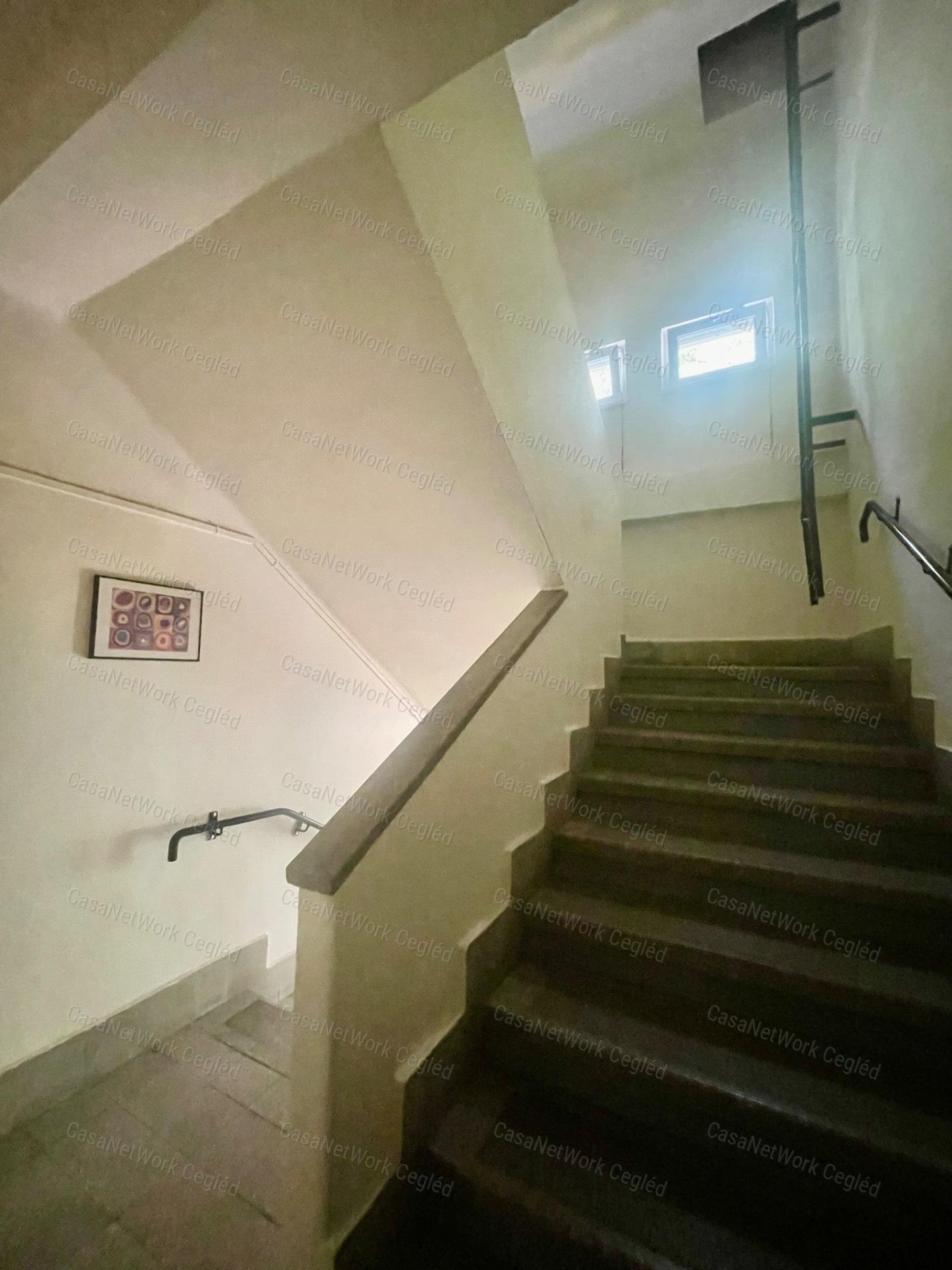 Jó állapotú társasházi lakás a Városmajor úton!