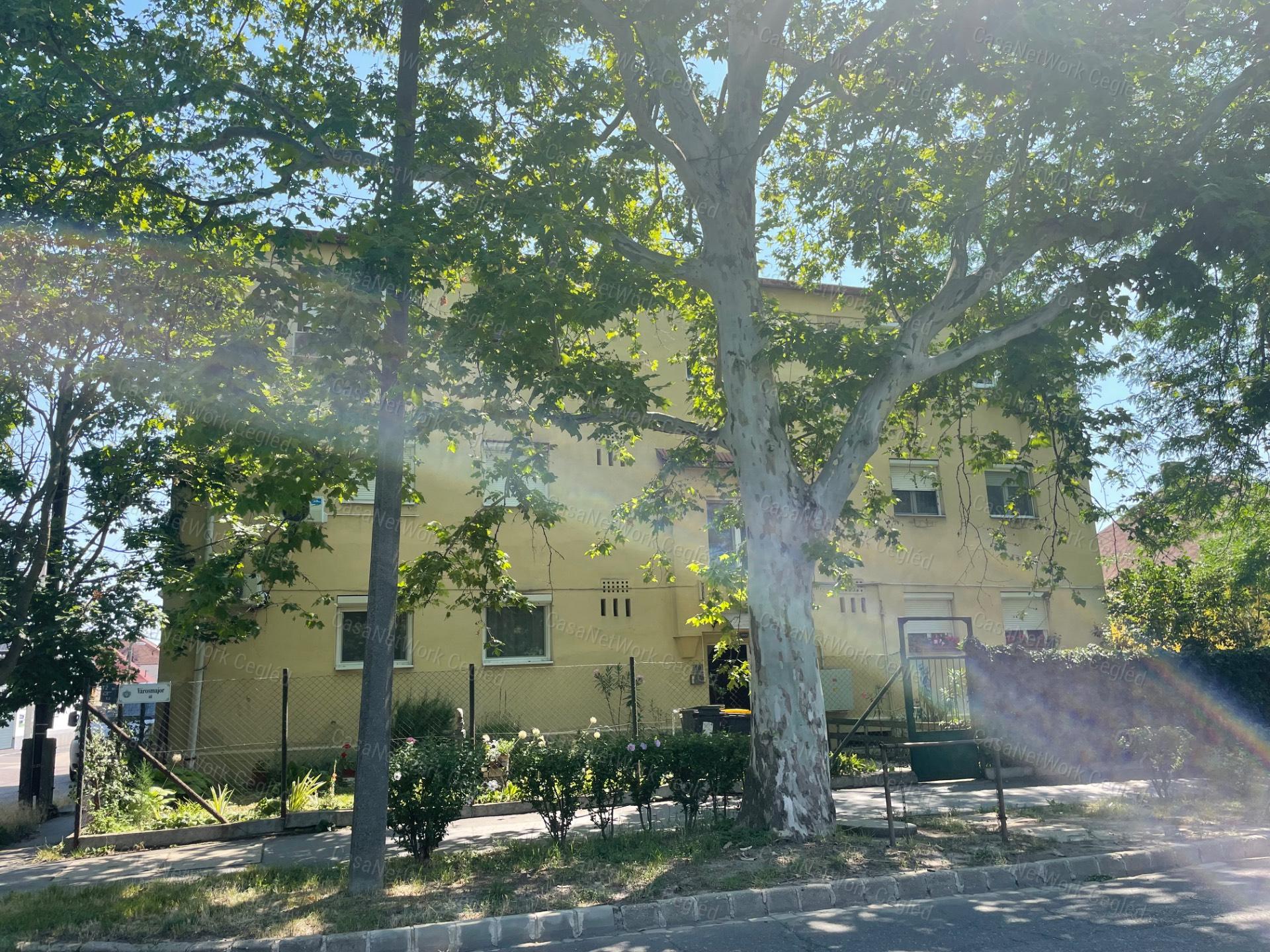 Jó állapotú társasházi lakás a Városmajor úton!