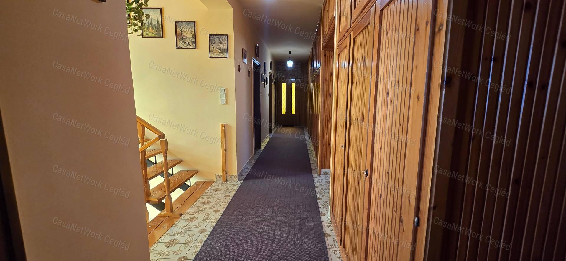 Idilli családi ház eladó