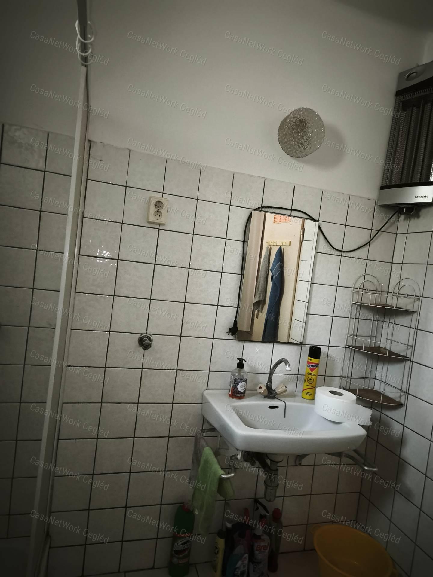 Bényei családi ház kiváló lokációval,  jó áron eladó!