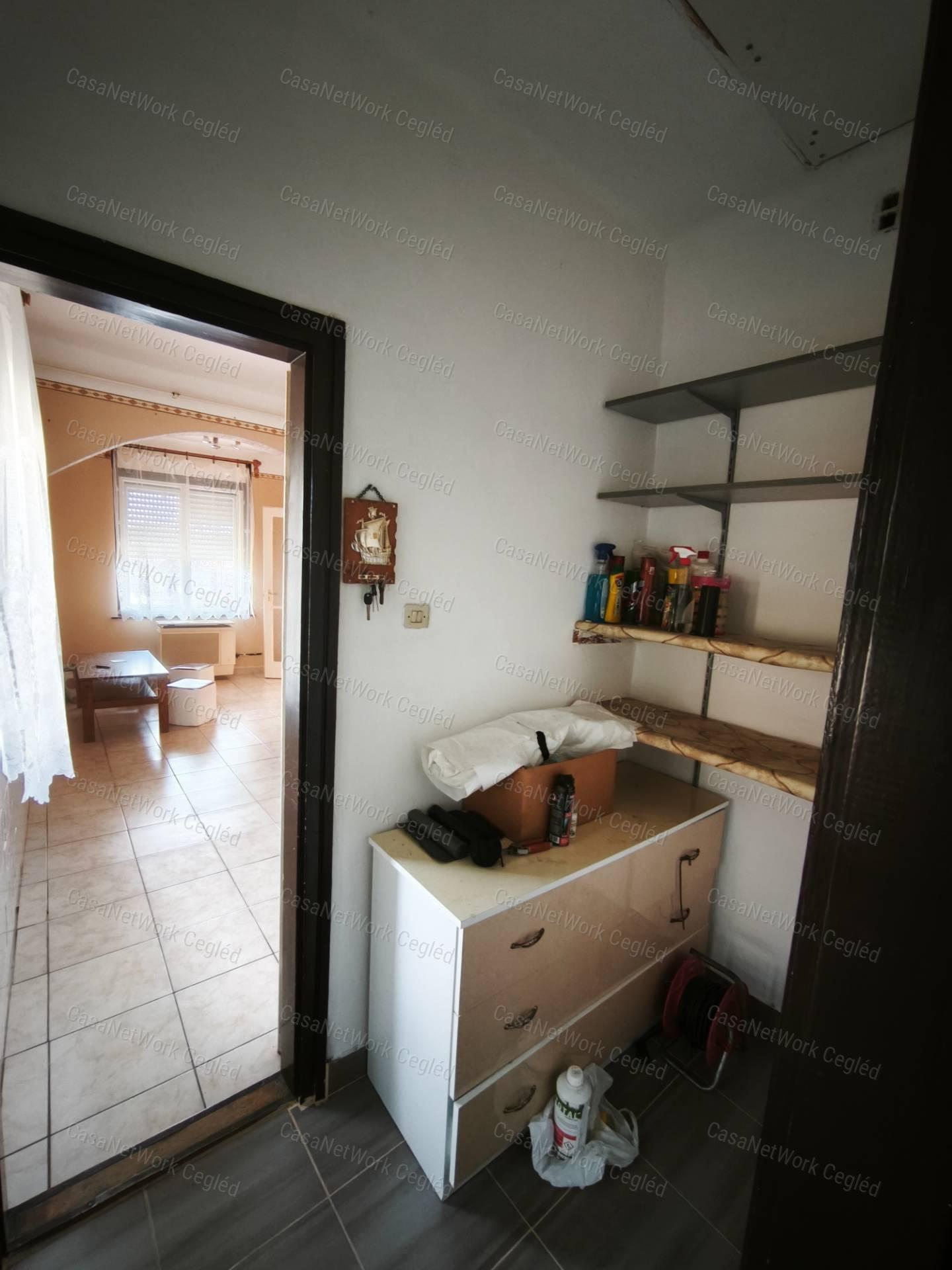 Bényei családi ház kiváló lokációval,  jó áron eladó!