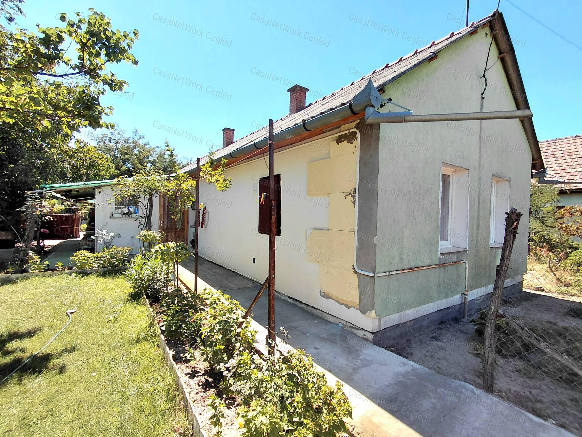 Eladó Családi ház Nyársapáton