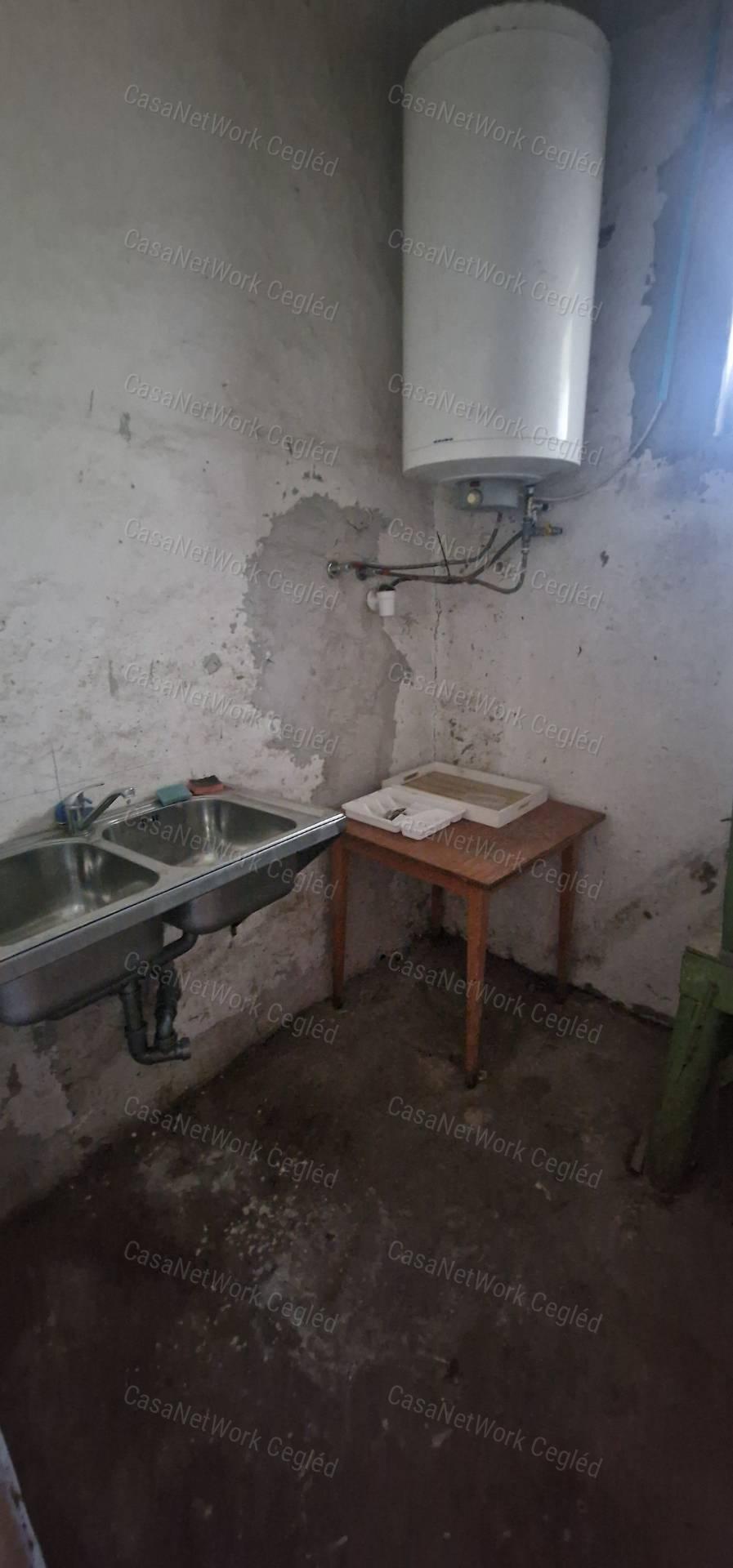 Családi ház eladó Farmoson!