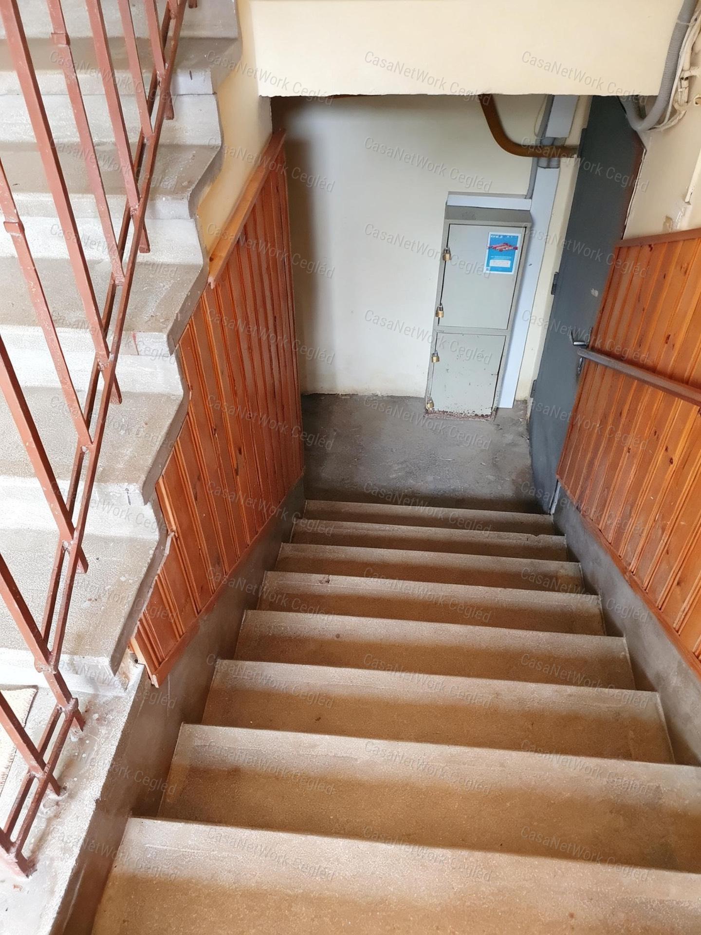 Kiadó ingatlan üzleti tevékenységre!