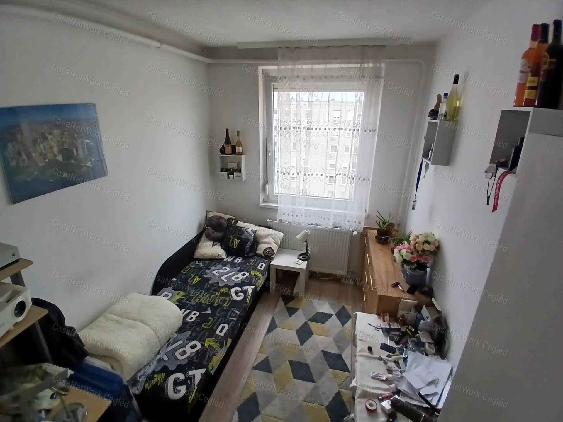 Eladó BP XIX- Ker Kazinczy utcában 59 m2 Panel Lakás.