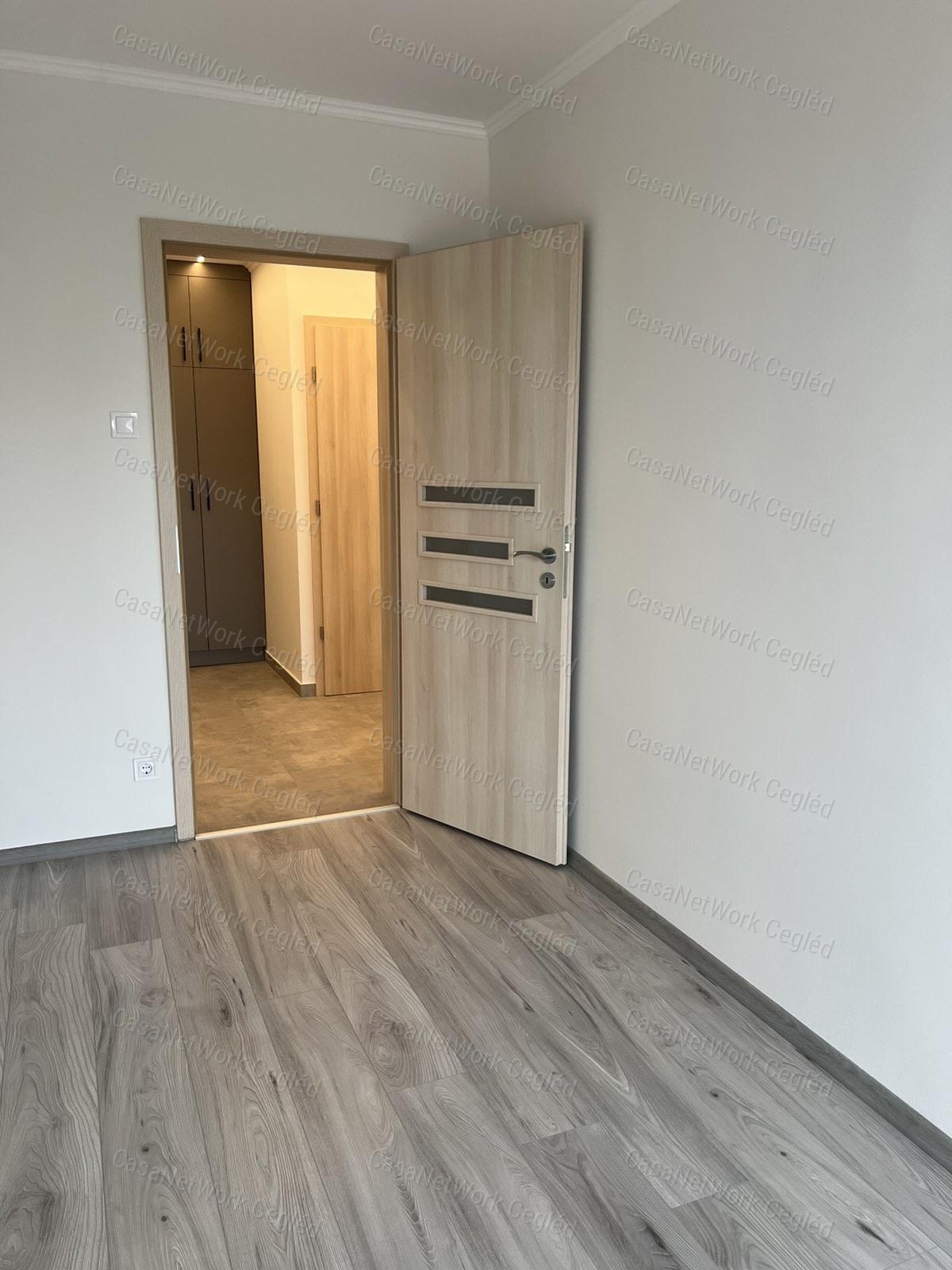 Felújított, 2 erkélyes, 73 nm-es lakás a Pontházban eladó!