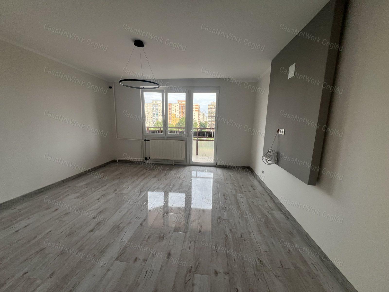 Felújított, 2 erkélyes, 73 nm-es lakás a Pontházban eladó!