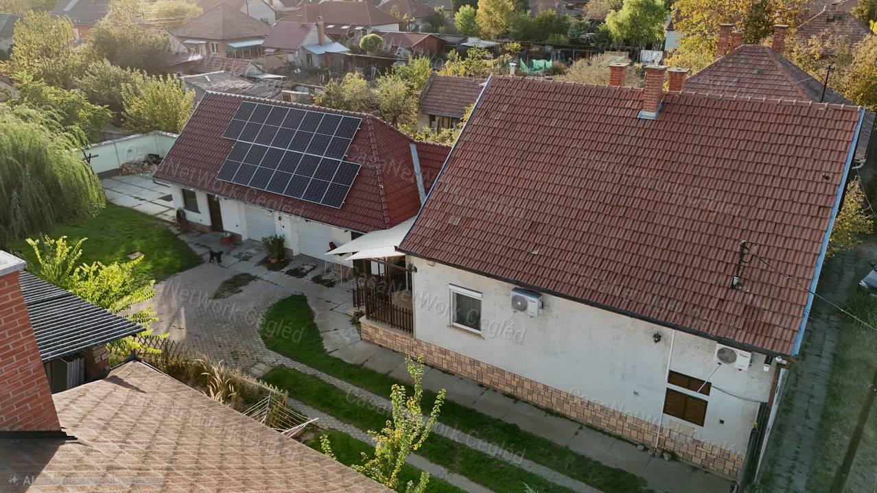 Családi ház eladó Cegléden!