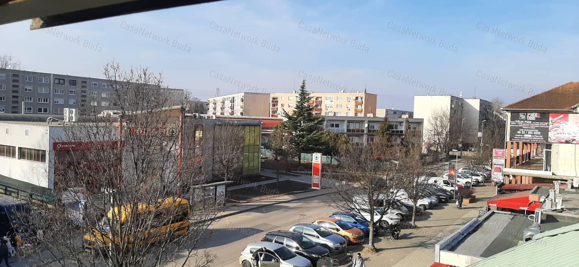 Kiadó üzlethelyiség Szigetszentmiklóson a Fortuna üzletházban.