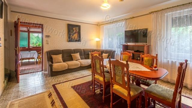 Tass Dunapartján eladó hétvégi házas nyaraló!