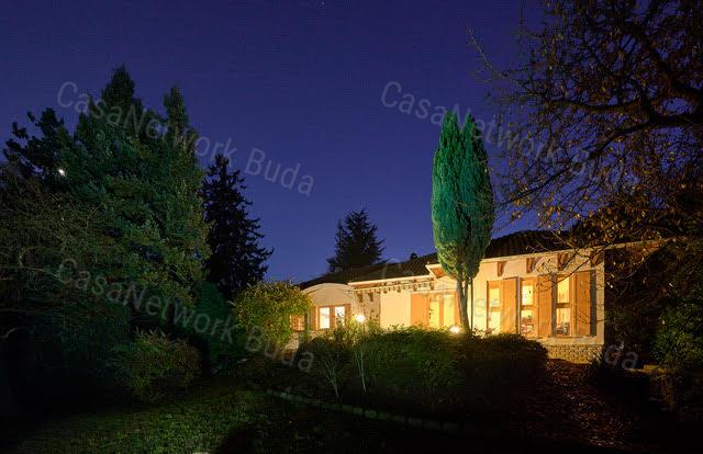 Elegáns családi ház , nagy ősfás kerttel - Szombathely