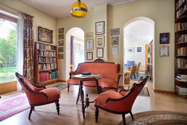 Elegáns családi ház , nagy ősfás kerttel - Szombathely