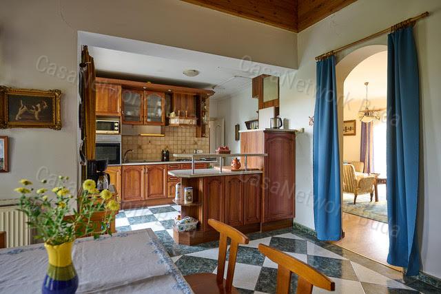 Elegáns családi ház , nagy ősfás kerttel - Szombathely