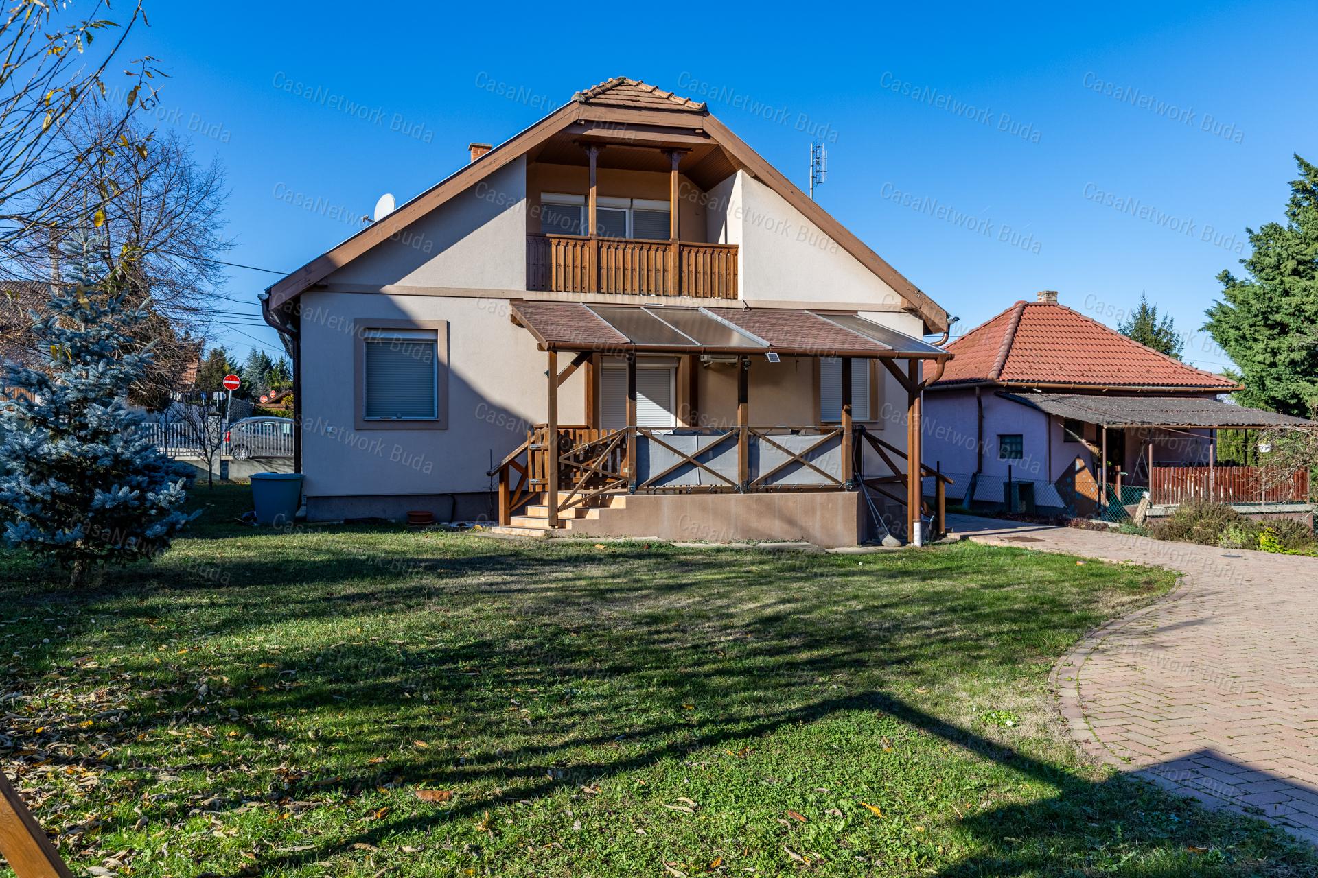 Eladó 150 m2-es családi ház Érd Fenyves-Parkvárosi részén!