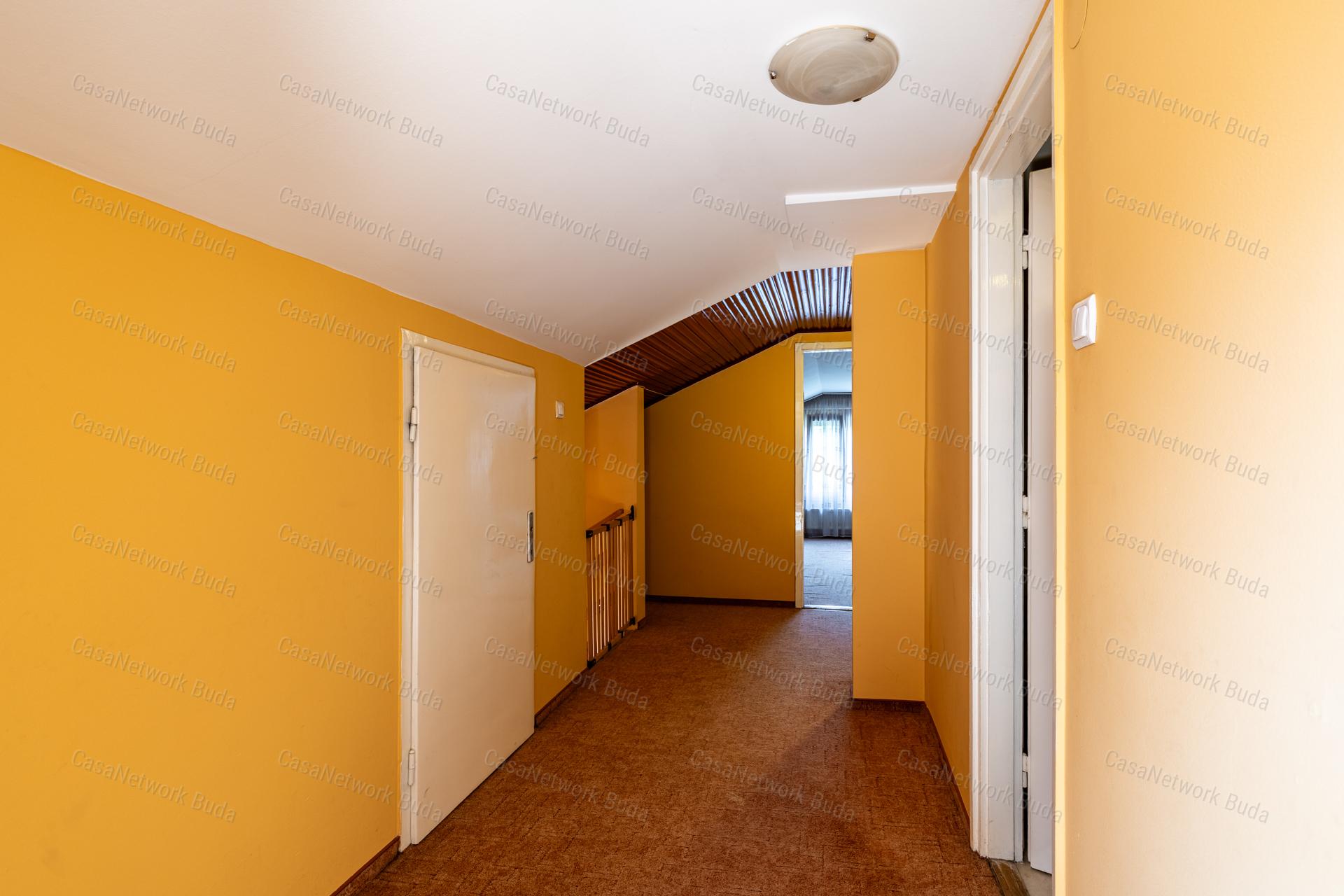 Eladó 200 m2-es családi ház Érdligeten !
