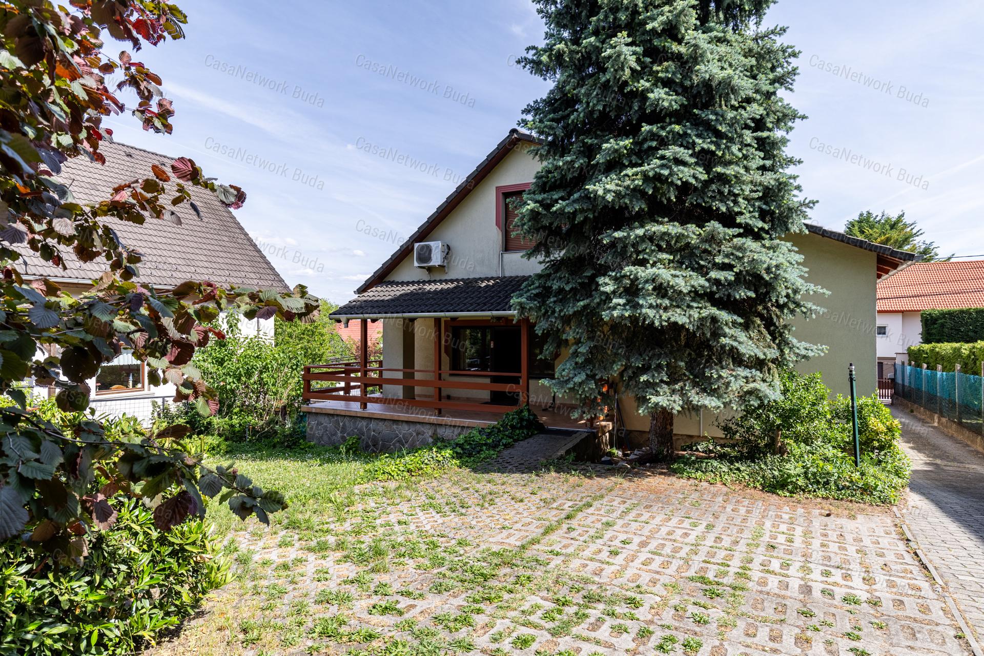 Kiadó 200 m2-es családi ház Érdligeten!