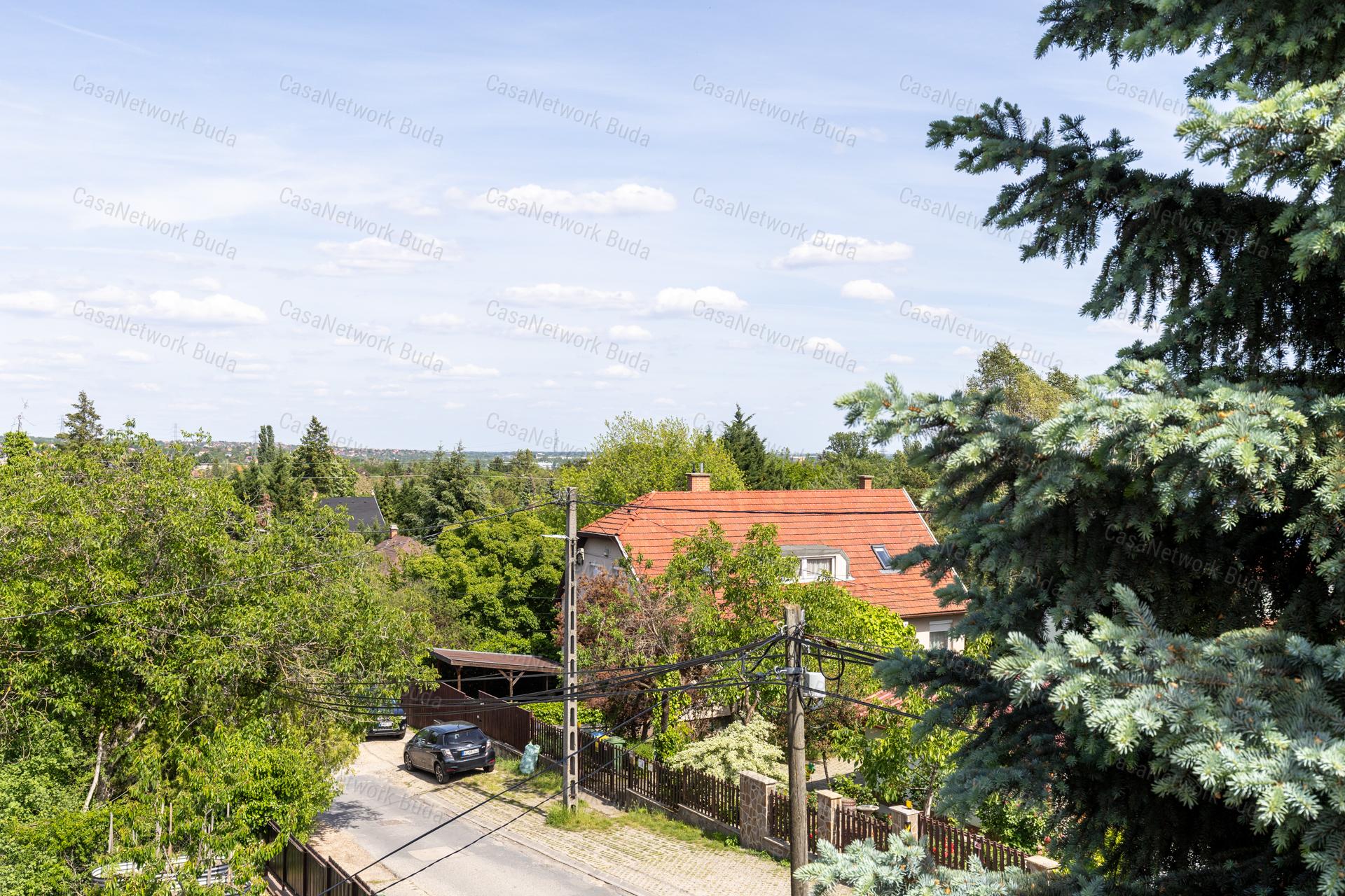 Kiadó 200 m2-es családi ház Érdligeten!