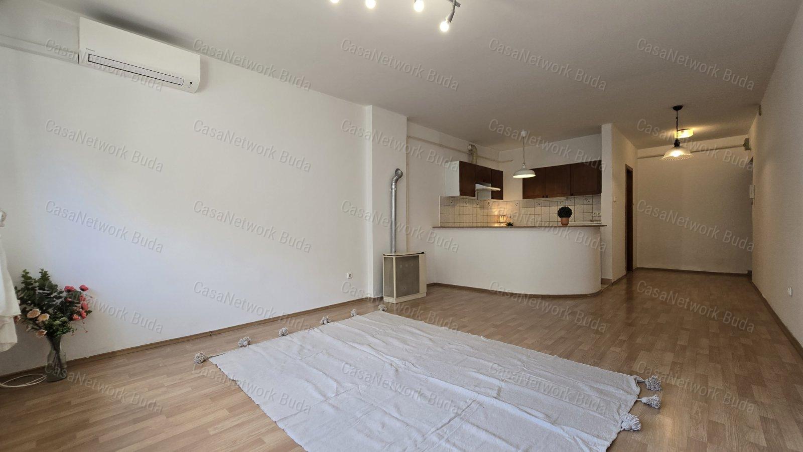 Budapest, XV.kerületben, 44 m2-es földszinti lakás eladó!