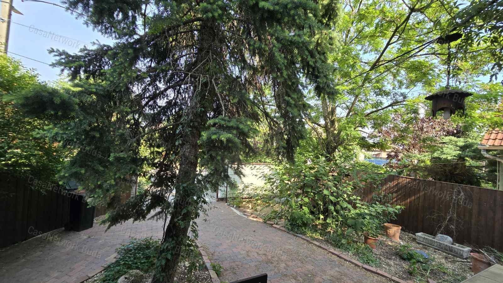 Eladó családi ház Érd - Parkvárosban.