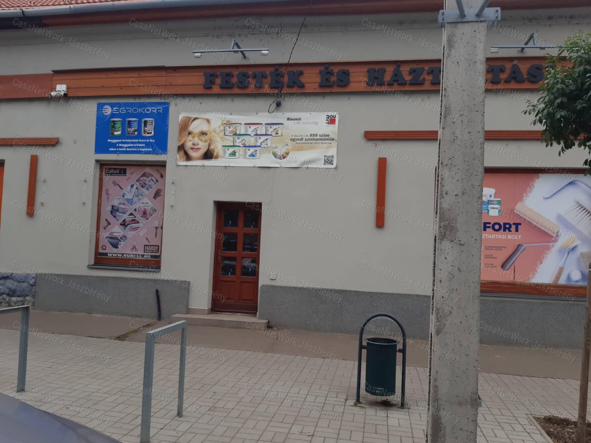 Heves közvetlen központjában prosperáló, 278 nm-es festék üzlet eladó