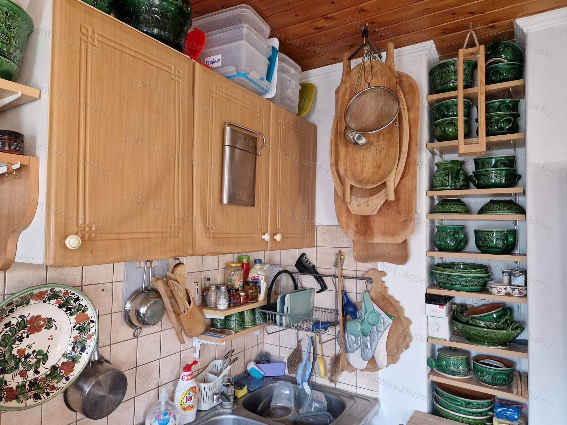 Jászberényben két különálló ház egy telken eladó!