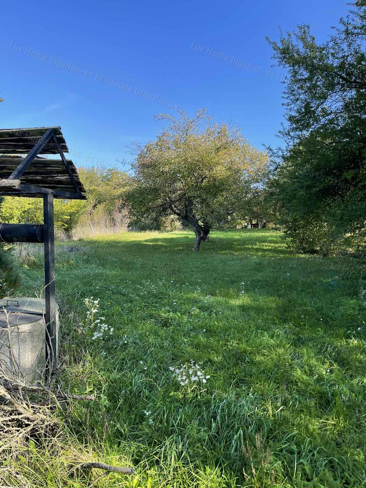 Gyönyörű panorámával eladó telek Oroszlány külterületén