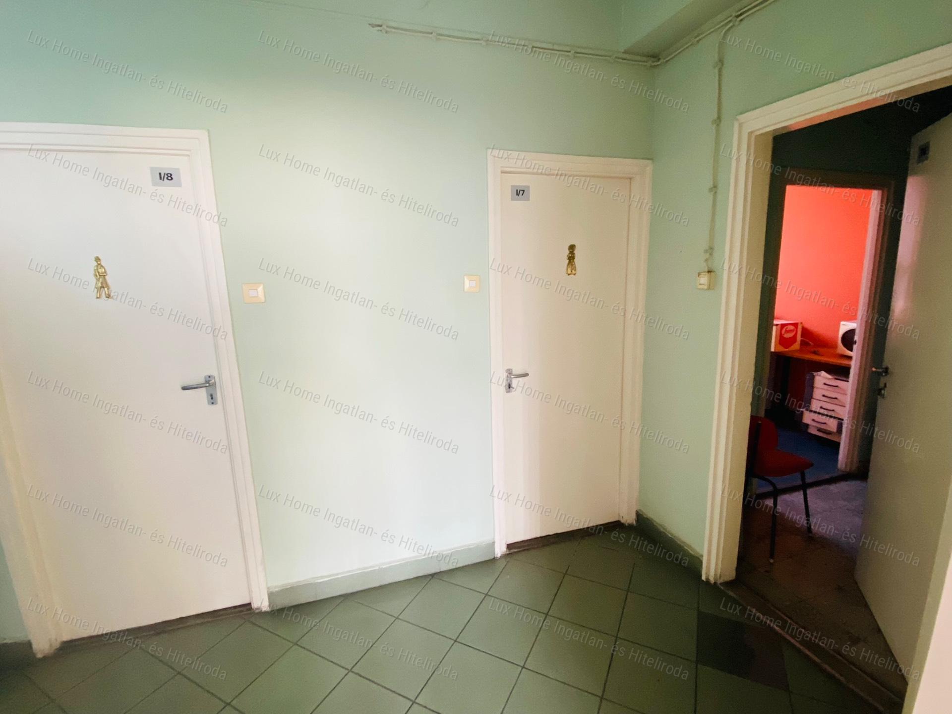 Eladó ipari létesítmény KOMÁROMBAN, a városközpontban!