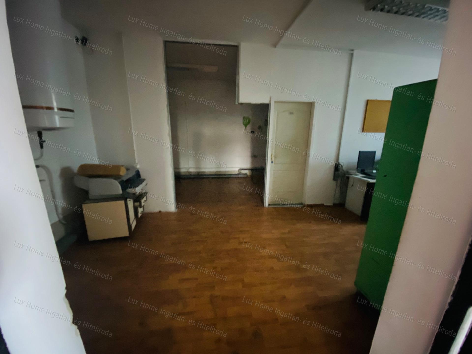 Eladó ipari létesítmény KOMÁROMBAN, a városközpontban!