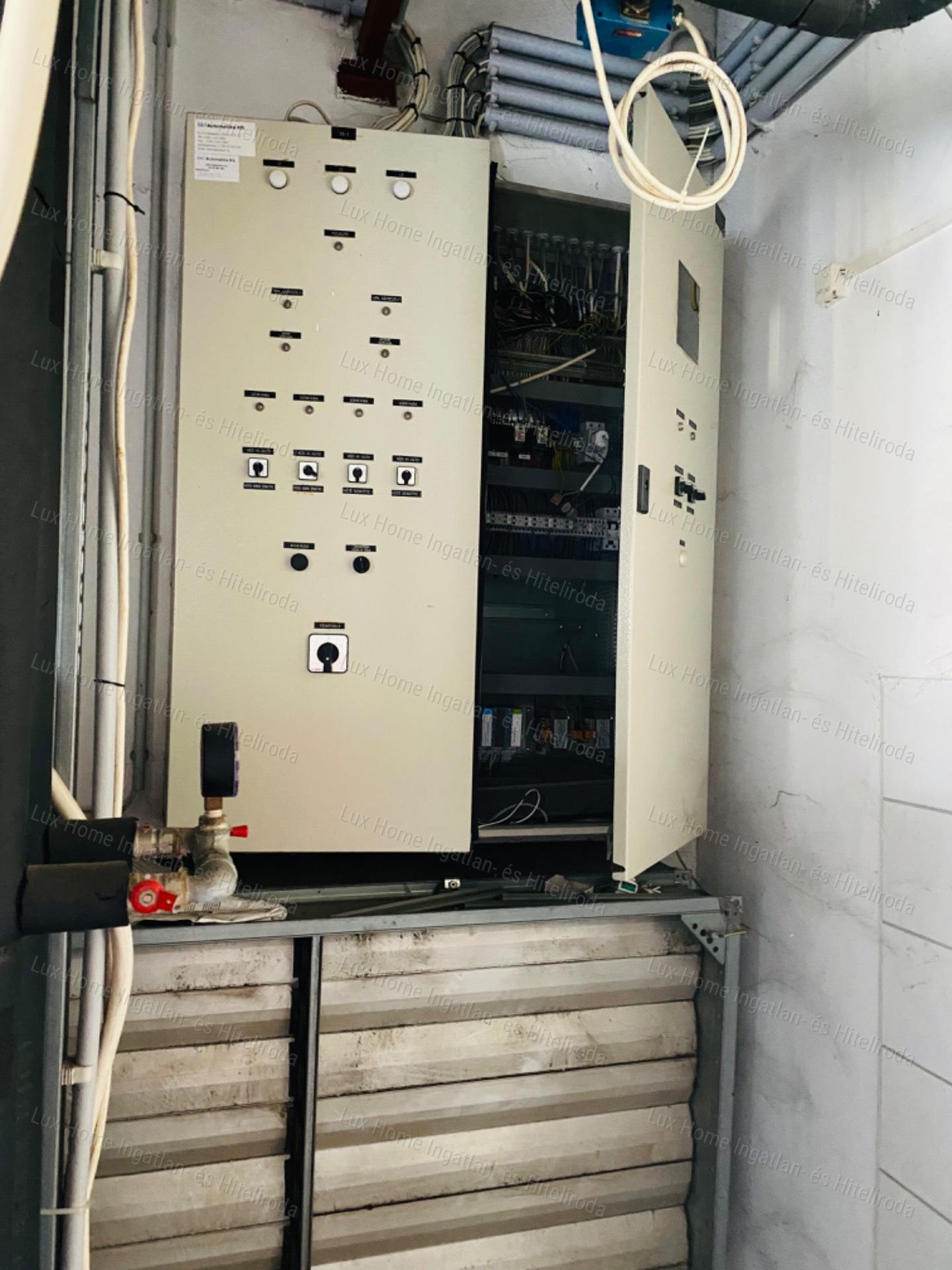 Eladó ipari létesítmény KOMÁROMBAN, a városközpontban!