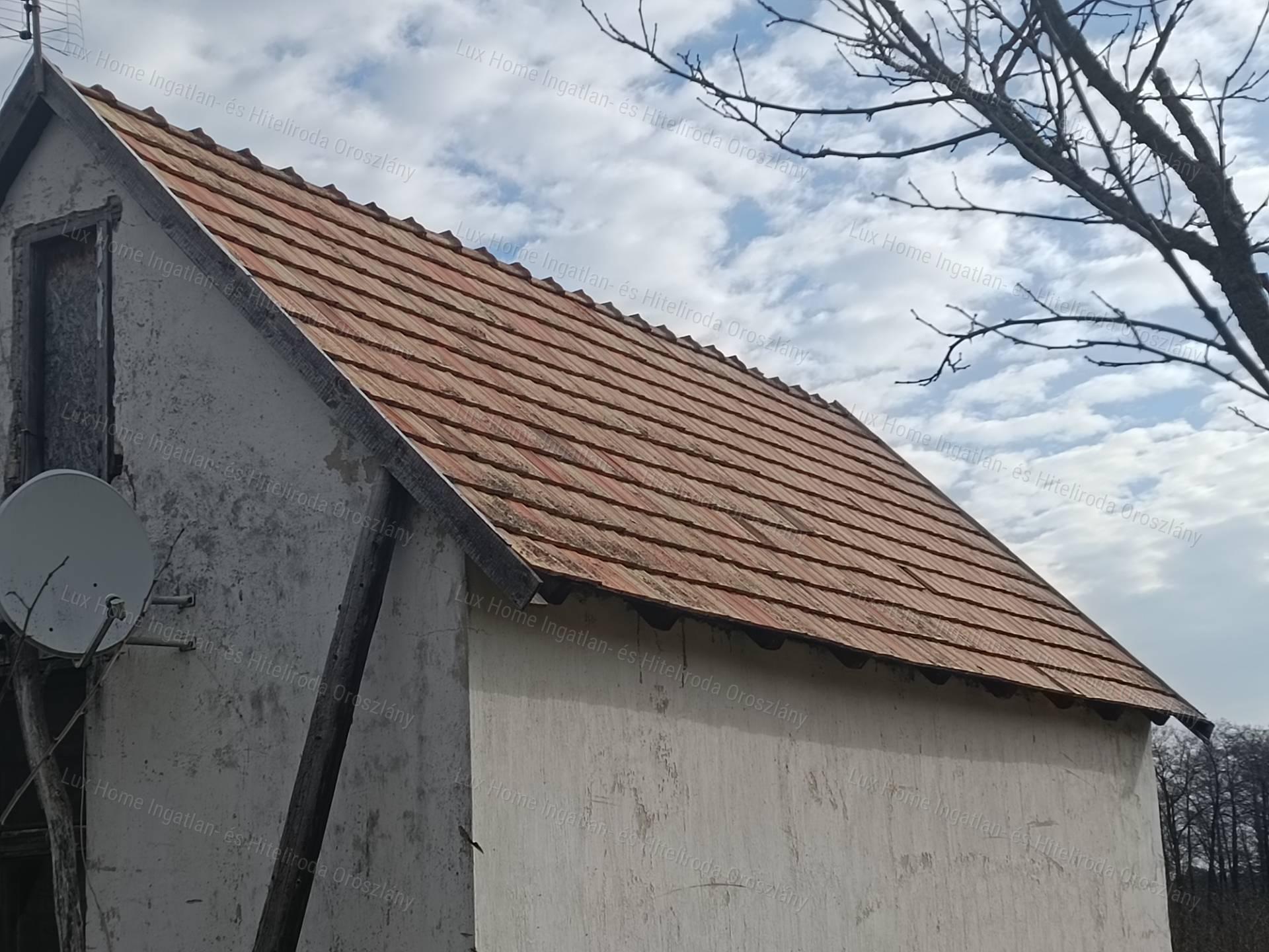 Császár szélén az erdő szomszédságában dupla telek eladó