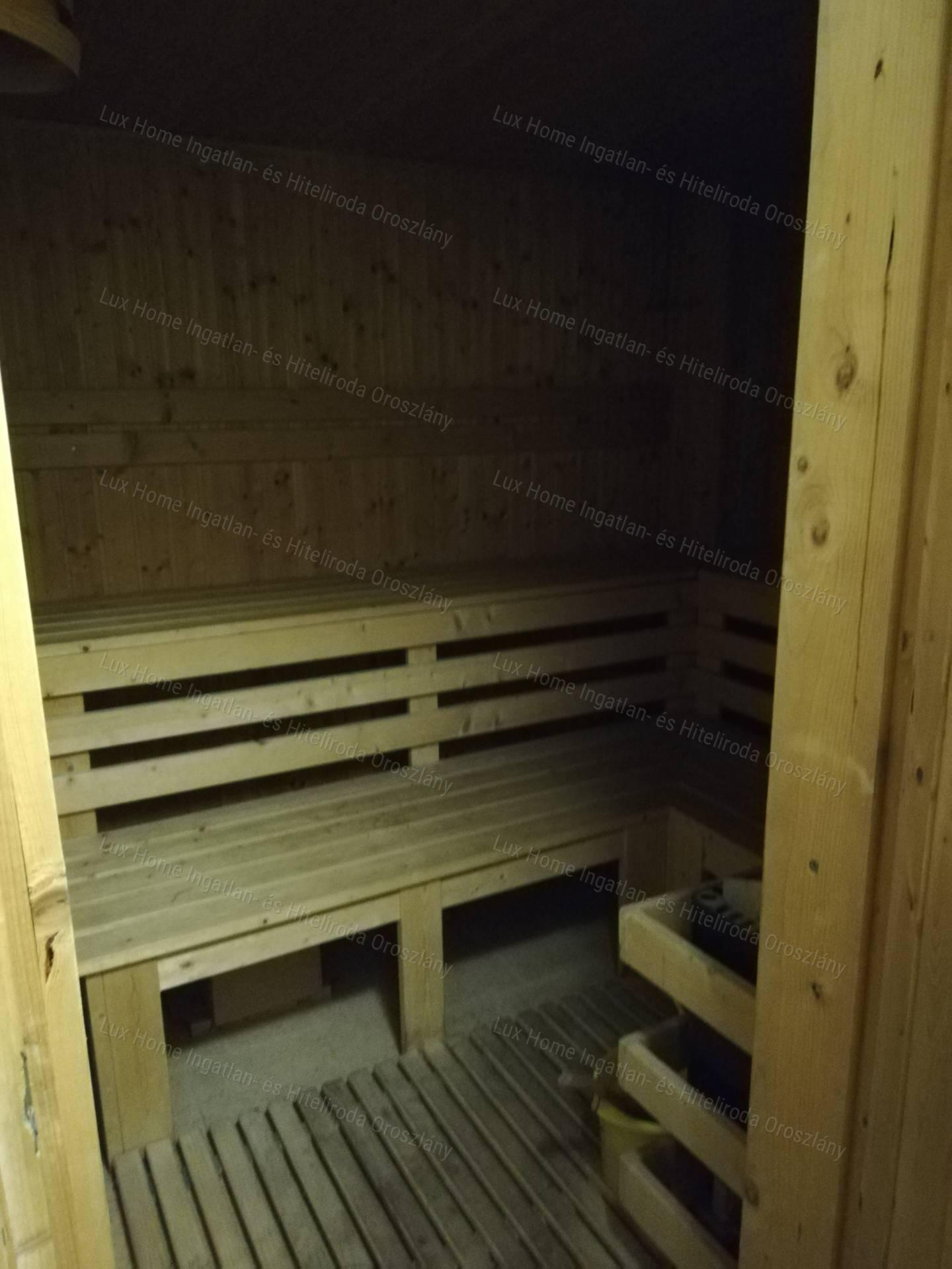 Otthont és biztos jövedelmet nyújtó több szintes ház Eladó Tatabányán!